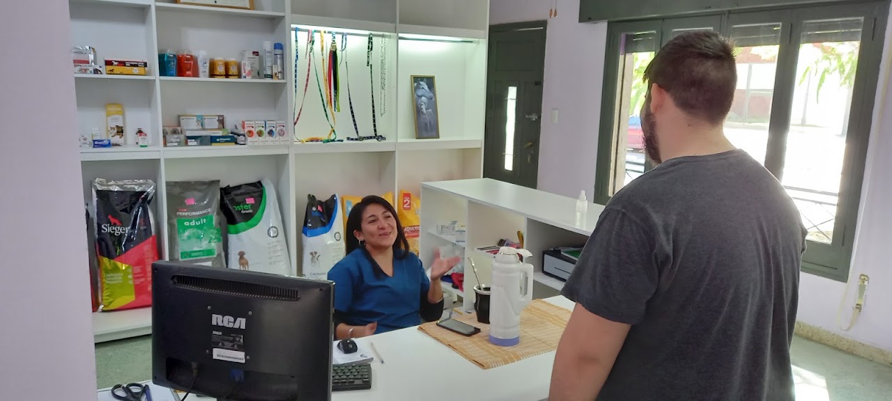 Insumos de atención en Clinica Veterinaria NEAL